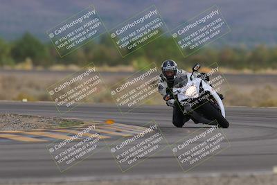 media/Sep-10-2023-SoCal Trackdays (Sun) [[6b4faecef6]]/Turn 14 (820am)/